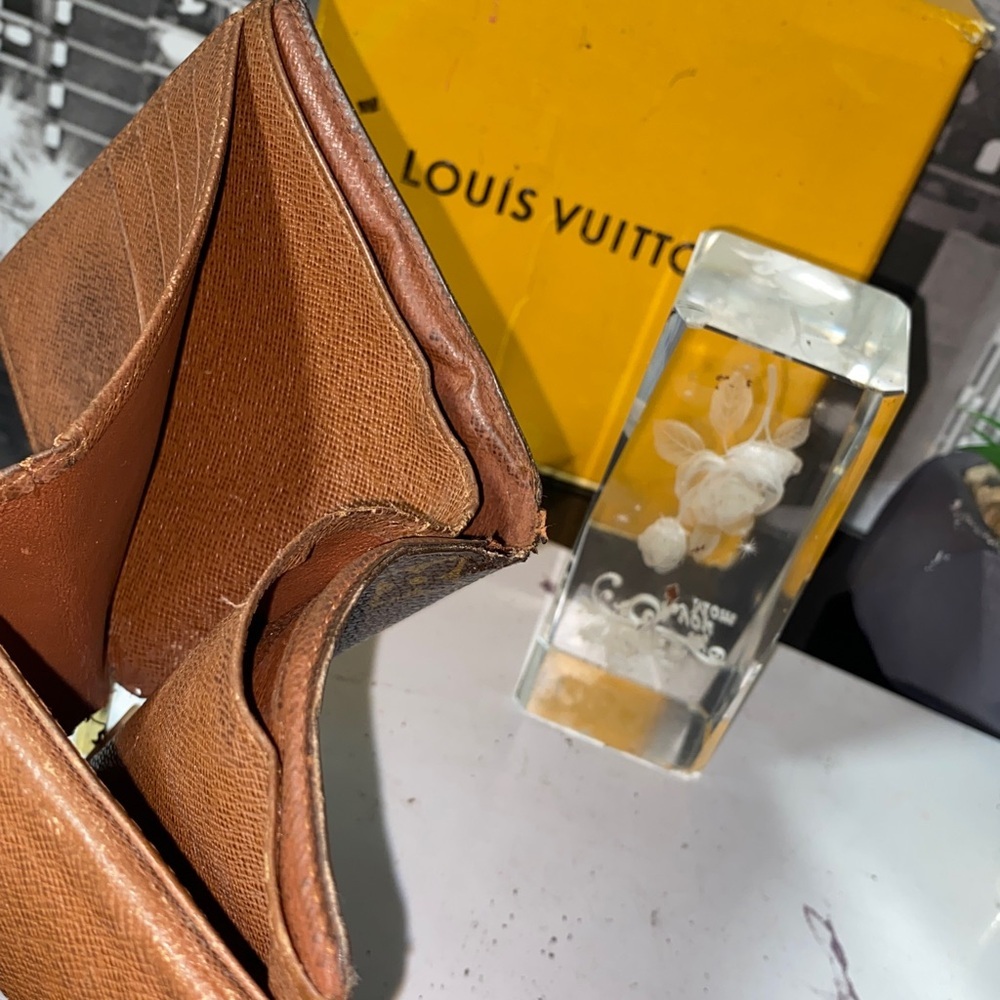 Authentic Louis Vuitton Monogram Marco Wallet - Picture 12 of 15